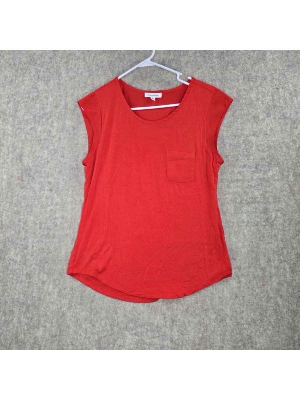 Calvin Klein Women’s Sleeveless Red Top Size M Rayon Blend Scoop Neck